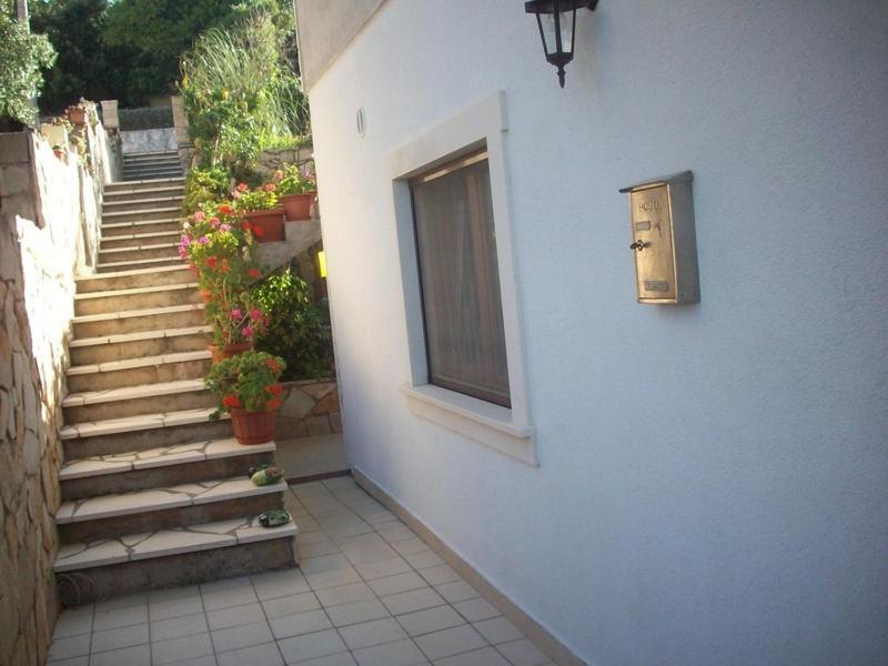 Apartments Tomovic Lumbarda Bilik gambar
