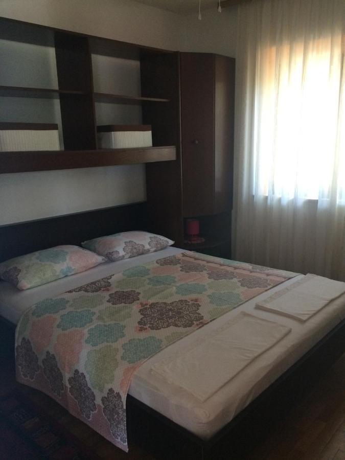 Apartments Tomovic Lumbarda Luaran gambar